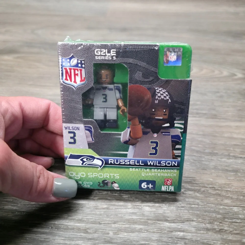 OYO Sports Russell Wilson #3 Minifigure NFL Seattle Seahawks Series 5 NEW‎